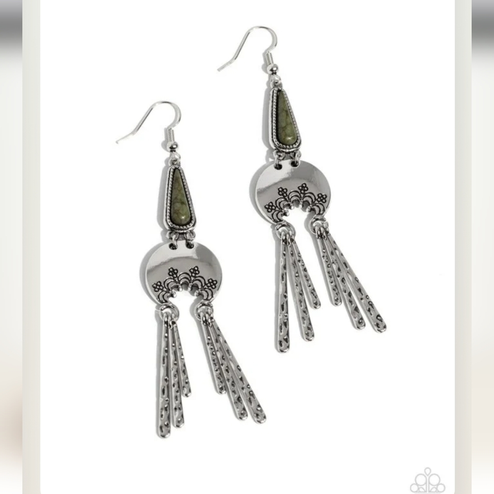 Highland Haute Green Earrings 💚 Fishhook